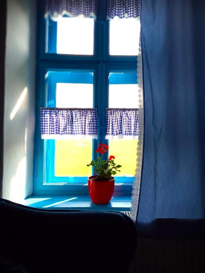 Matejev Konak Susara Bagian luar foto